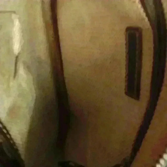 Dooney and Bourke crossbody purse(small)..Vintage - Picture 5 of 15